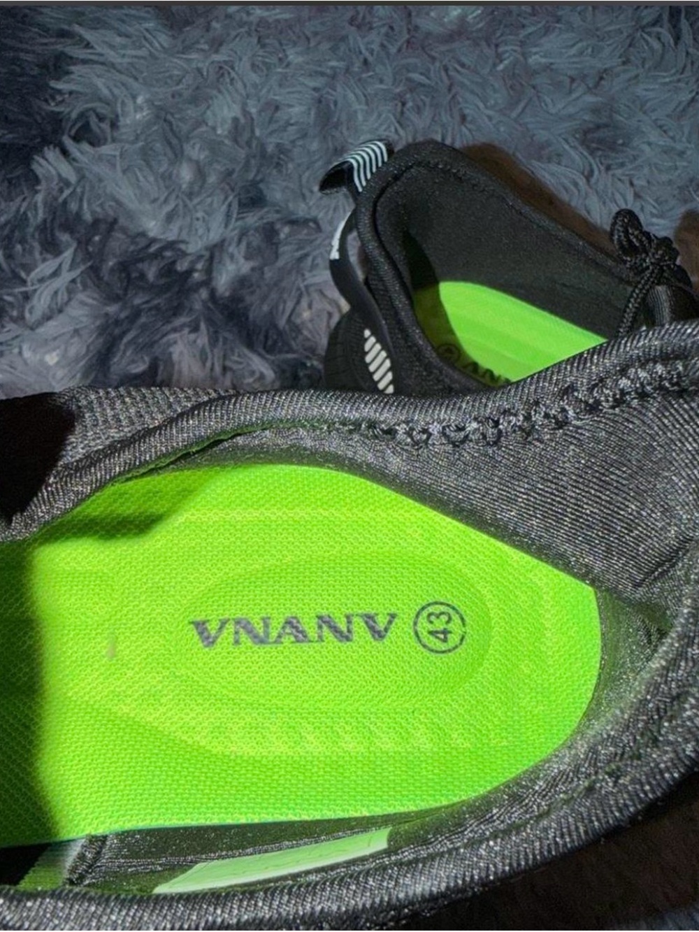 Men's Black Knit Athletic Shoes - Picture 4 of 4